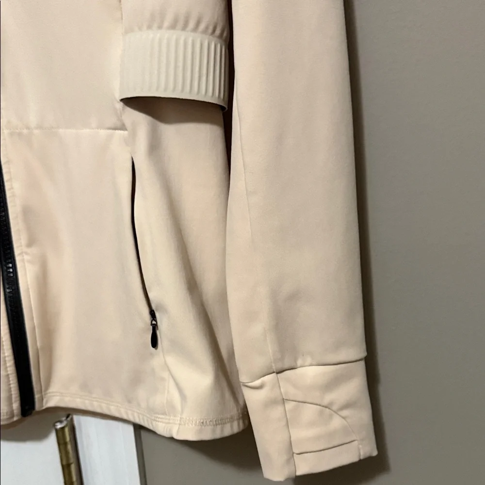 Fabletics Trinity Cold Weather Performance Jacket in bone {Small} - Picture 4 of 9